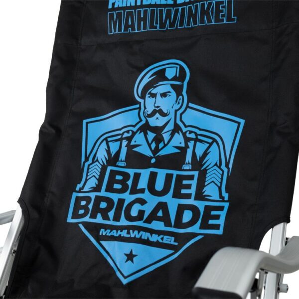 Paintball_Biggame_Mahlwinkel_Camping_stuhl_blue_brigade_logo_embleme.jpg